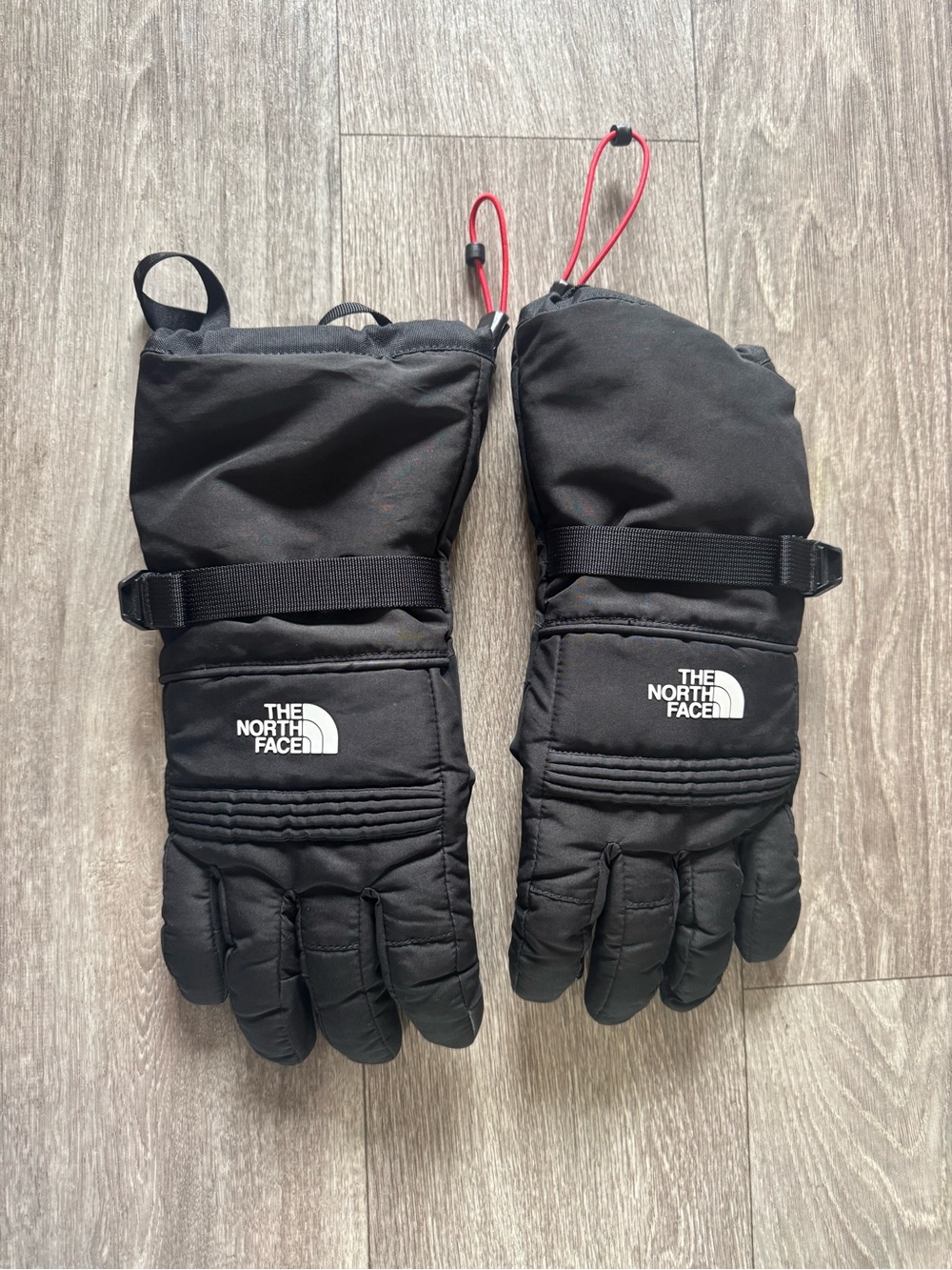 The North Face Black Ski/Mountaineering Gloves with Red Pull Cords